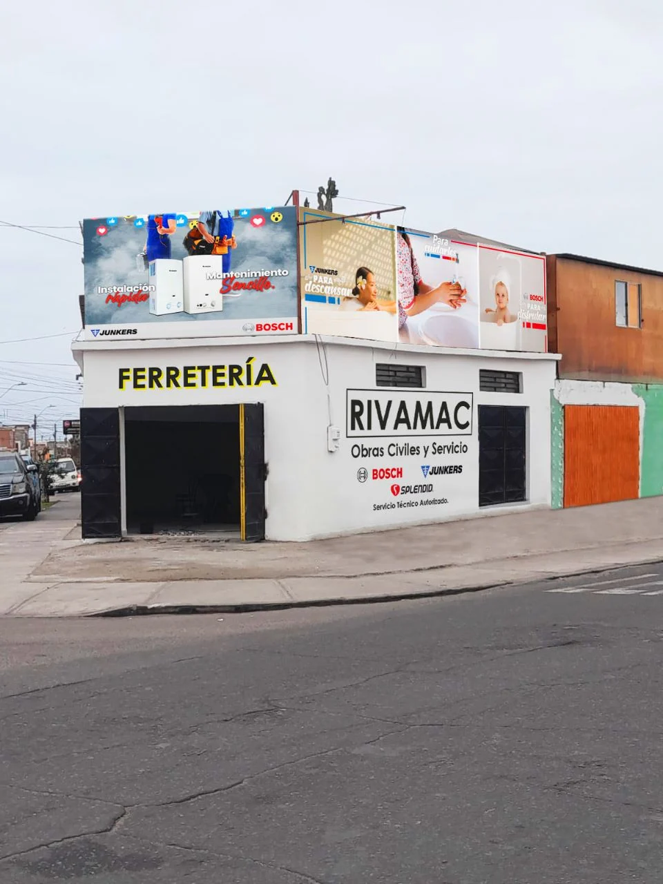 Fachada de la ferretería Rivamac en Tucapel 1809, Arica